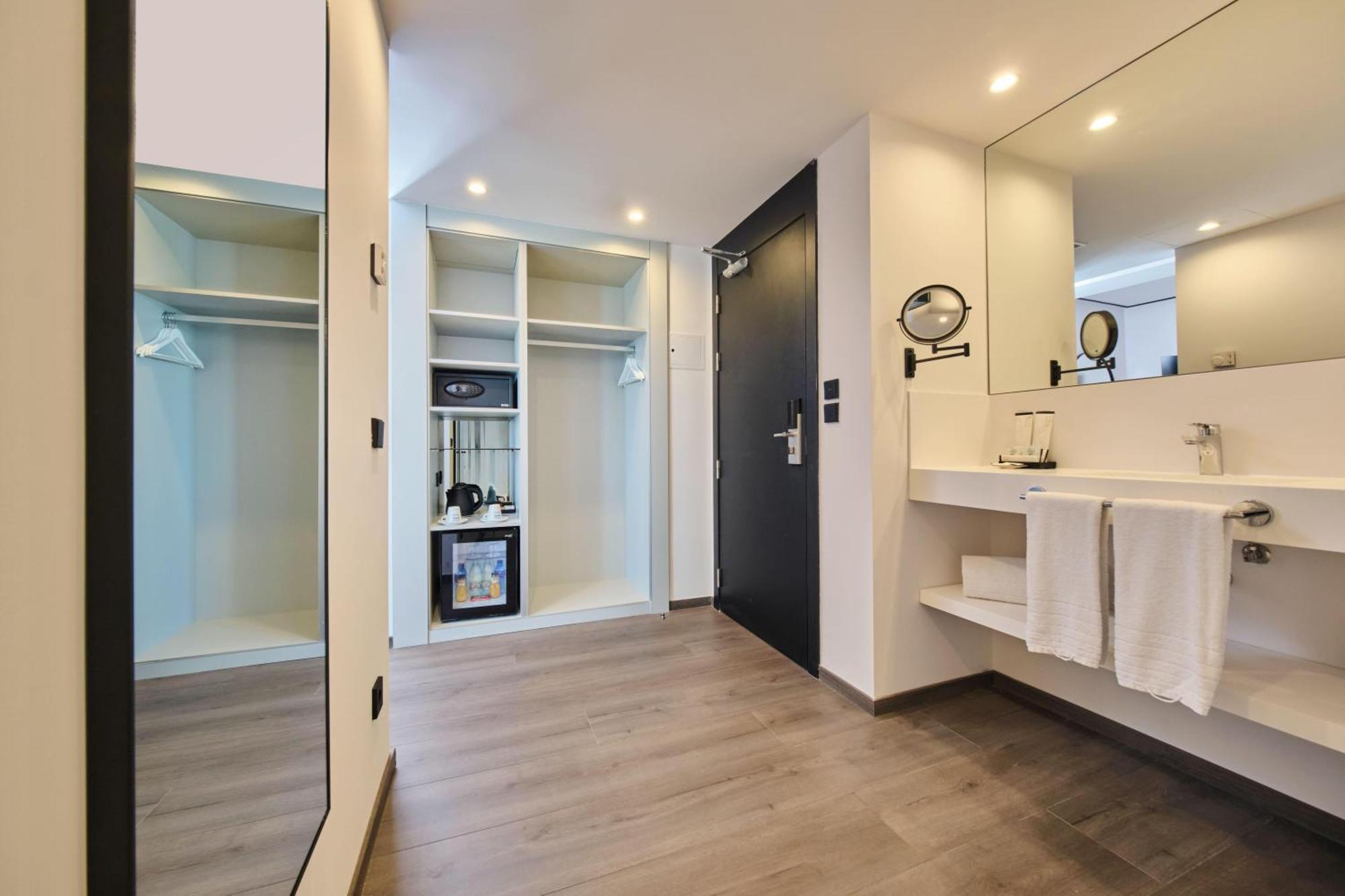 1881 Madrid Ventas Hotel エクステリア 写真
