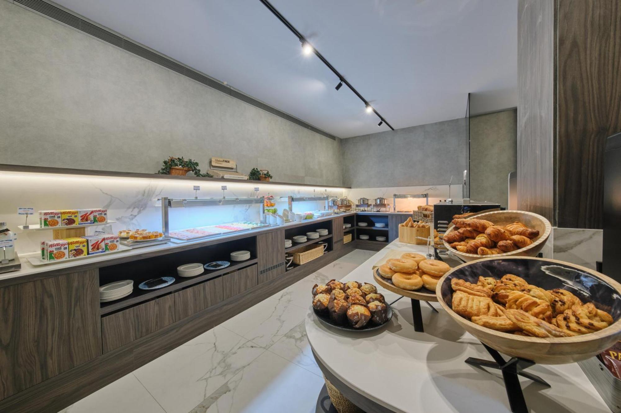 1881 Madrid Ventas Hotel エクステリア 写真