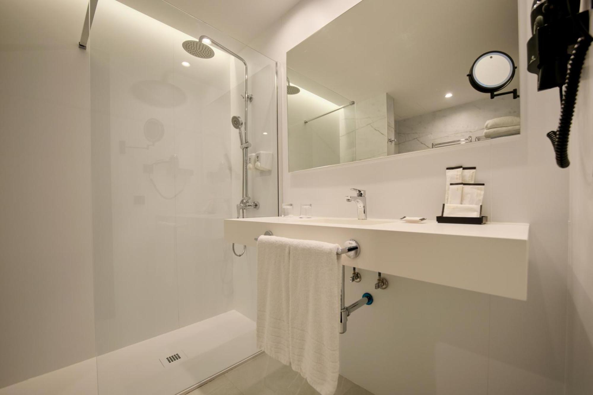 1881 Madrid Ventas Hotel エクステリア 写真